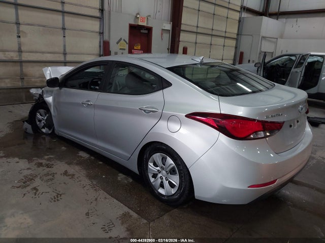 Hyundai ELANTRA SE 2016 5NPDH4AE4GH782974 Image 3