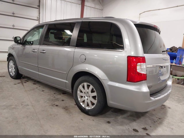 2016 Chrysler Town & Country Lx მანქანა იყიდება აუქციონზე, vin: 2C4RC1AG5GR135541, აუქციონის ნომერი: 44392909