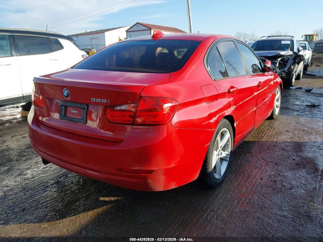 2015 Bmw 328i მანქანა იყიდება აუქციონზე, vin: WBA3C1C57FK121362, აუქციონის ნომერი: 44392928