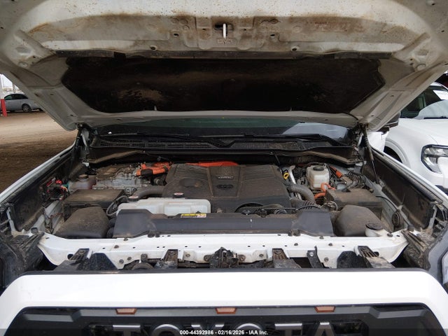 2024 TOYOTA SEQUOIA 7SVAAABAXRX033515 Photo 9