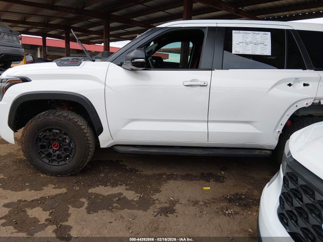 Toyota Sequoia Trd Pro 2024 7SVAAABAXRX033515 Image 15
