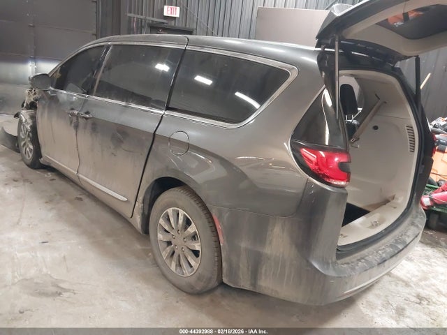 Продажа на аукционе авто 2022 Chrysler Pacifica Hybrid Limited, vin: 2C4RC1S75NR143859, номер лота: 44392988