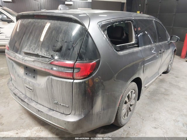 Продажа на аукционе авто 2022 Chrysler Pacifica Hybrid Limited, vin: 2C4RC1S75NR143859, номер лота: 44392988
