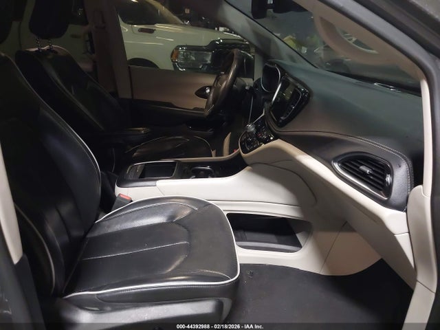 Продажа на аукционе авто 2022 Chrysler Pacifica Hybrid Limited, vin: 2C4RC1S75NR143859, номер лота: 44392988