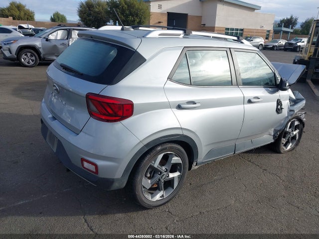 Hyundai Venue Sel 2023 KMHRC8A33PU220897 Image 4