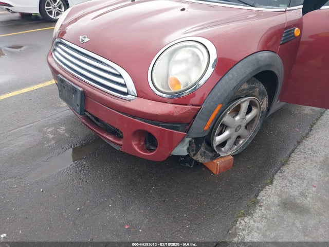 2008 MINI COOPER WMWMF33598TT66961 Photo 5