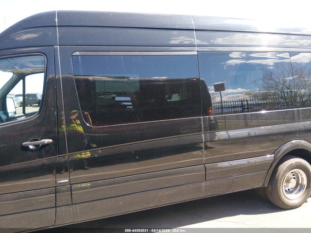 Продаж на аукціоні авто 2015 Mercedes-benz Sprinter 3500 High  Roof, vin: WD3PF4CC5FP118713, номер лоту: 44393031
