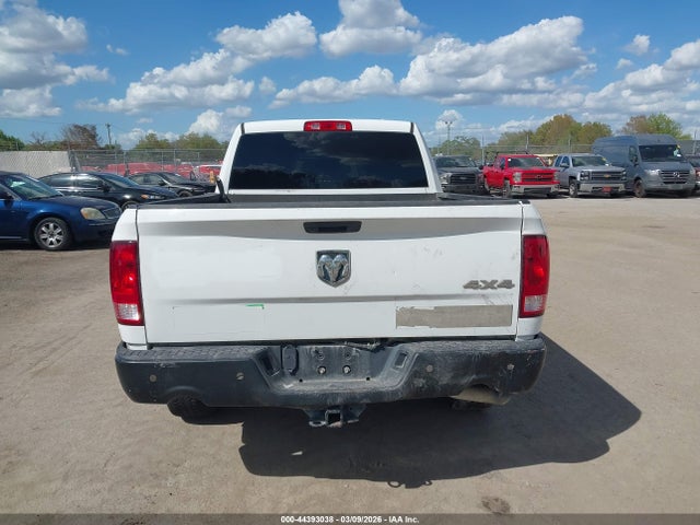 44393038 :رقم المزاد ، 1C6RR7FG1KS656457 vin ، 2019 Ram 1500 Classic Tradesman  4x4 6'4 Box مزاد بيع