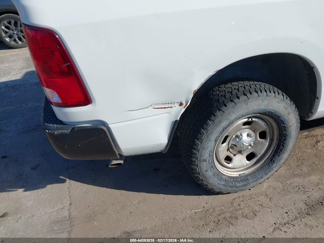 44393038 :رقم المزاد ، 1C6RR7FG1KS656457 vin ، 2019 Ram 1500 Classic Tradesman  4x4 6'4 Box مزاد بيع