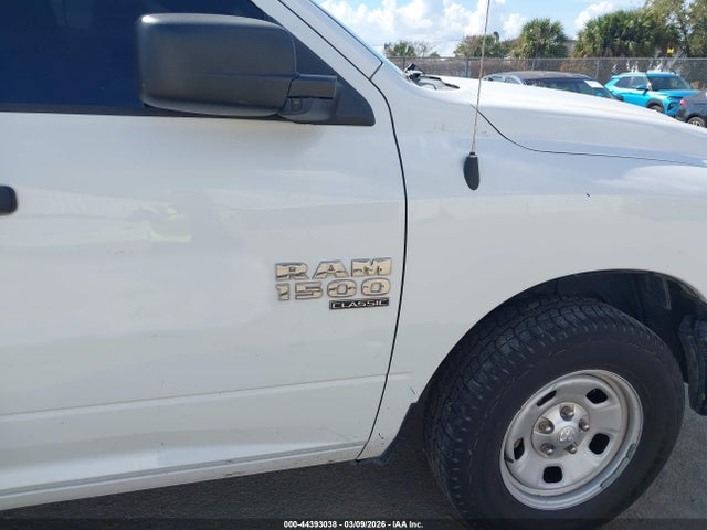 44393038 :رقم المزاد ، 1C6RR7FG1KS656457 vin ، 2019 Ram 1500 Classic Tradesman  4x4 6'4 Box مزاد بيع