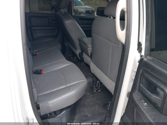44393038 :رقم المزاد ، 1C6RR7FG1KS656457 vin ، 2019 Ram 1500 Classic Tradesman  4x4 6'4 Box مزاد بيع