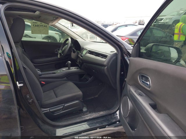 2018 HONDA HR-V 3CZRU6H53JG723153 Photo 4