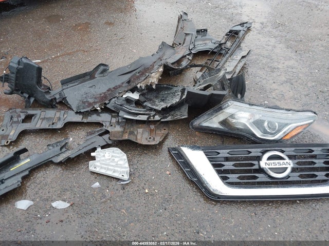 5N1DR2MM3KC581068 Nissan Pathfinder Sv