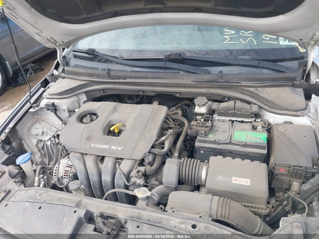 Hyundai ELANTRA SE 2017 5NPD84LF6HH197823 Image 10