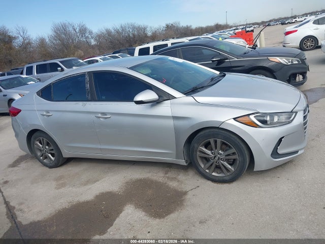 Hyundai ELANTRA SE 2017 5NPD84LF6HH197823 Image 13