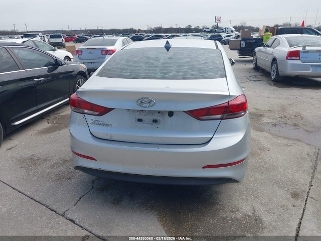 Hyundai ELANTRA SE 2017 5NPD84LF6HH197823 Image 16