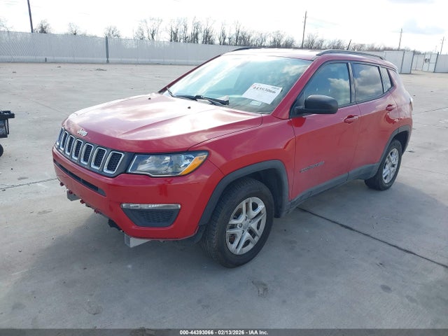 3C4NJCAB1JT271979 Jeep Compass Sport Fwd