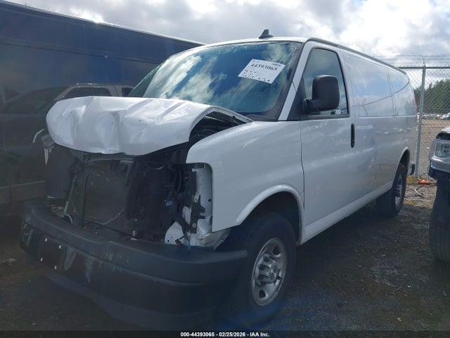 1GCWGAFP8P1113070 Chevrolet Express Cargo Rwd 2500 Regular Wheelbase Wt