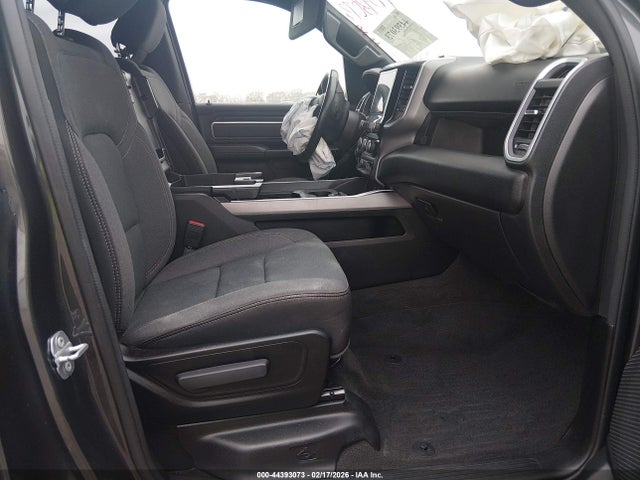 2022 RAM 1500 1C6SRFFT5NN412127 Photo 4