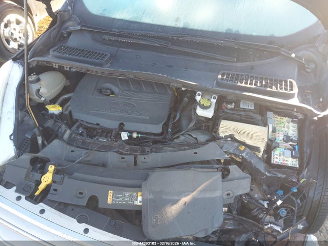 1FMCU9GDXJUA11768 Ford ESCAPE SE