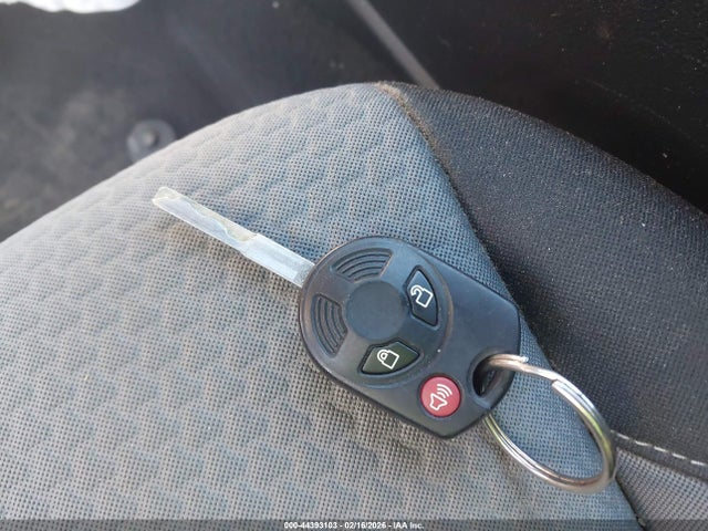 1FMCU9GDXJUA11768 Ford ESCAPE SE