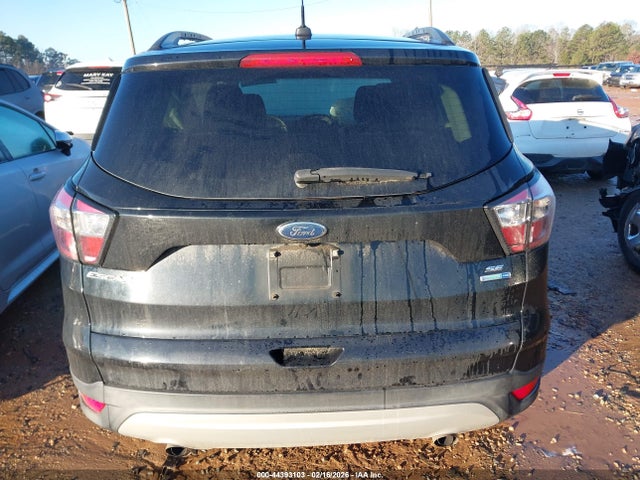 1FMCU9GDXJUA11768 Ford ESCAPE SE