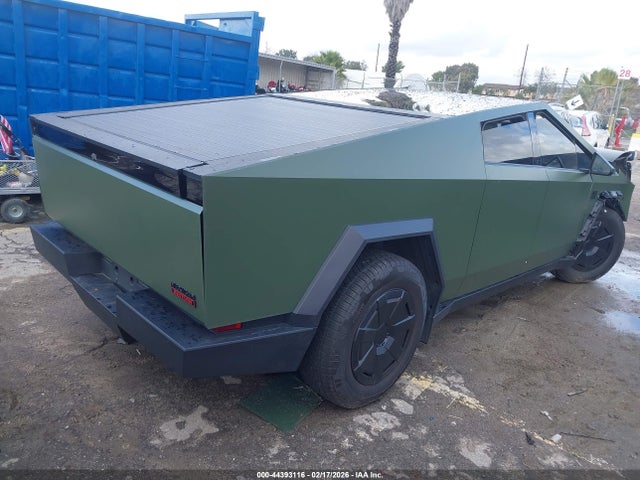 Продажа на аукционе авто 2025 Tesla Cybertruck All-wheel Drive, vin: 7G2CEHED8SA072913, номер лота: 44393116