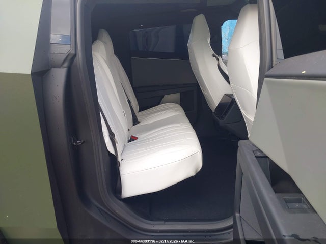 Продажа на аукционе авто 2025 Tesla Cybertruck All-wheel Drive, vin: 7G2CEHED8SA072913, номер лота: 44393116