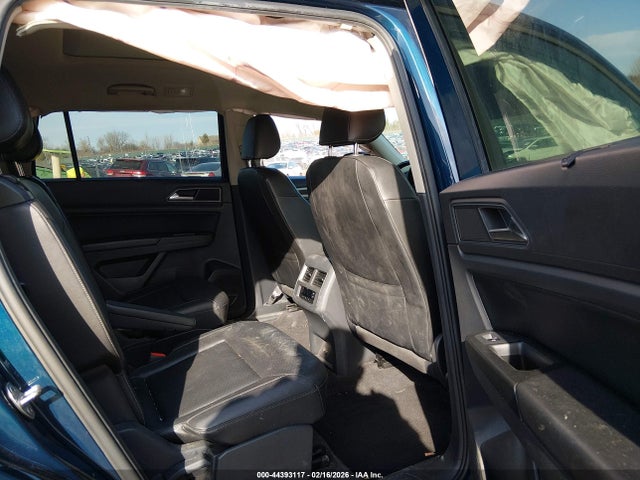 Продажа на аукционе авто 2018 Volkswagen Atlas 3.6l V6 Sel, vin: 1V2MR2CA5JC577600, номер лота: 44393117