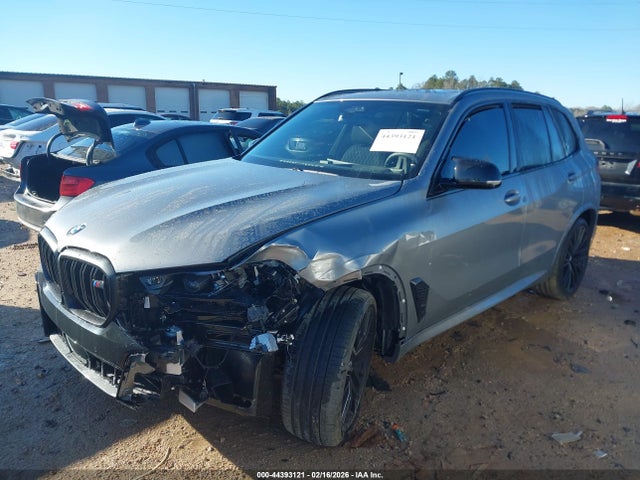 5UX33EU01T9086977 BMW X5 M60i