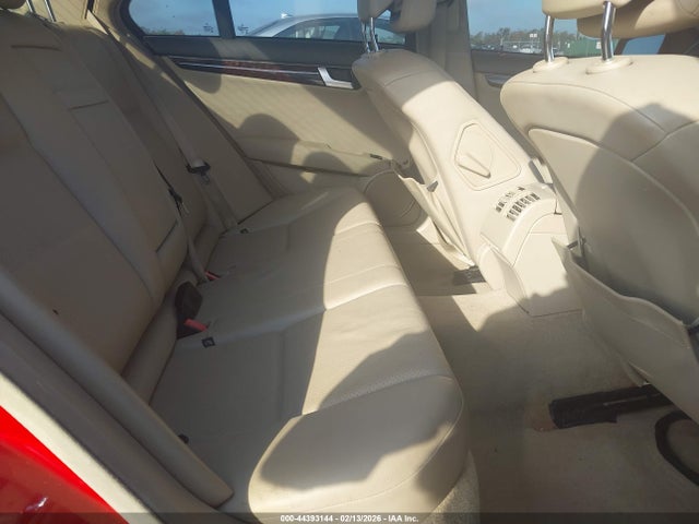 Aukcja sprzedaży 2014 Mercedes-benz C 250 Sport, vin: WDDGF4HBXER315150, numer aukcji: 44393144