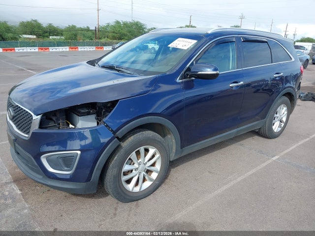 5XYPG4A33GG177284 KIA Sorento 2.4l Lx