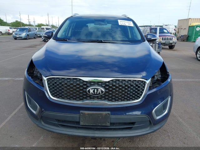 5XYPG4A33GG177284 KIA Sorento 2.4l Lx
