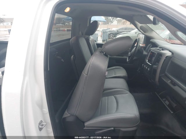 3C6JR6AG2JG139964 RAM 1500