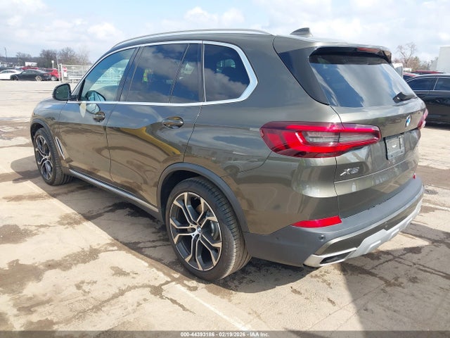 44393186 :رقم المزاد ، 5UXCR6C05N9K22035 vin ، 2022 Bmw X5 Xdrive40i مزاد بيع