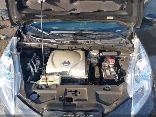 Nissan LEAF SV 2015 1N4AZ0CP3FC301832 Image 10
