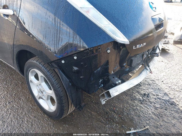 Nissan LEAF SV 2015 1N4AZ0CP3FC301832 Image 16