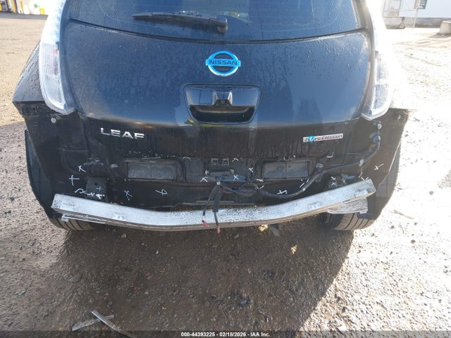 Nissan LEAF SV 2015 1N4AZ0CP3FC301832 Image 6