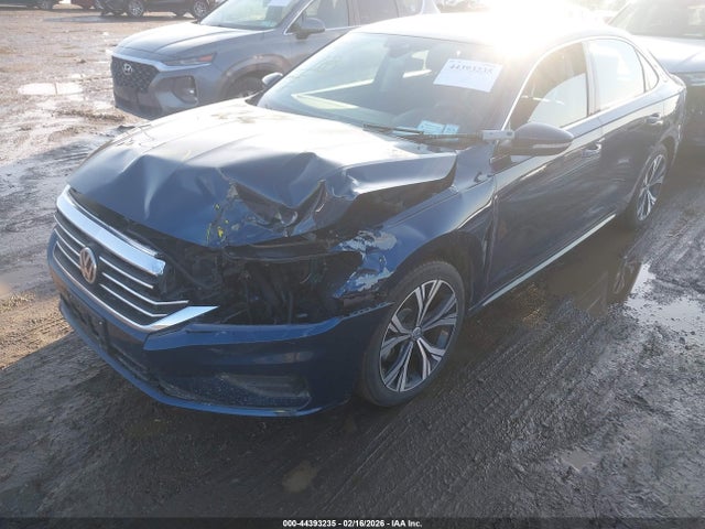 2021 Volkswagen Passat 2.0t Se მანქანა იყიდება აუქციონზე, vin: 1VWSA7A31MC018340, აუქციონის ნომერი: 44393235