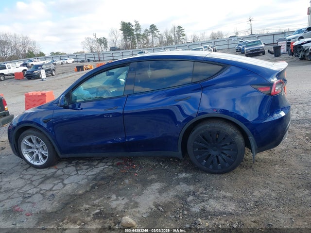 Продаж на аукціоні авто 2021 Tesla Model Y Long Range Dual Motor All-wheel Drive, vin: 5YJYGDEE7MF305139, номер лоту: 44393246
