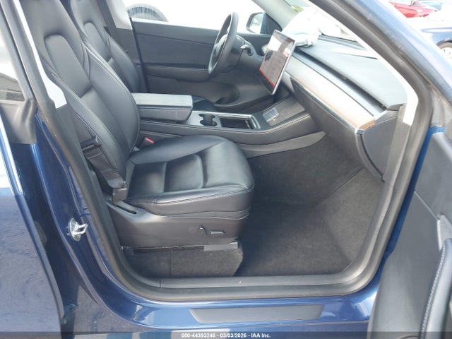 Продаж на аукціоні авто 2021 Tesla Model Y Long Range Dual Motor All-wheel Drive, vin: 5YJYGDEE7MF305139, номер лоту: 44393246