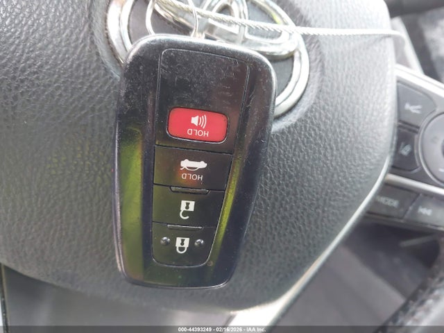 4T1B11HK9JU092961 Toyota CAMRY XLE