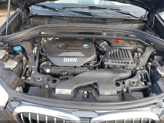 2016 BMW X1 WBXHT3C3XGP885328 Photo 9