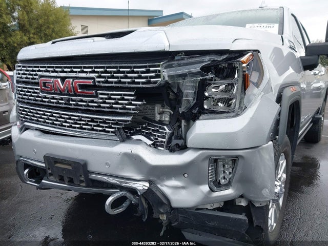 1GT49REYXNF146520 GMC Sierra 2500hd 4wd Standard Bed Denali