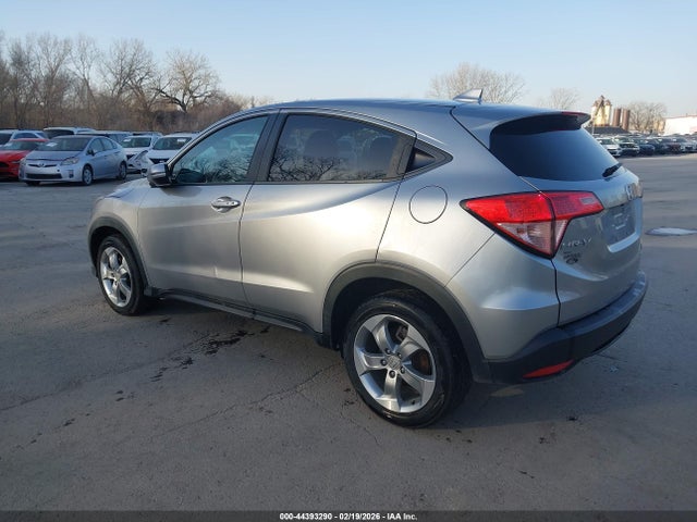 2017 HONDA HR-V 3CZRU6H57HG708374 Photo 2