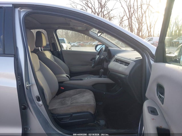 2017 HONDA HR-V 3CZRU6H57HG708374 Photo 4