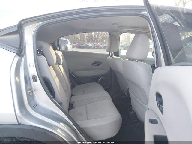 2017 HONDA HR-V 3CZRU6H57HG708374 Photo 7