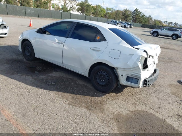 Toyota COROLLA LE 2018 5YFBURHEXJP850839 Image 3
