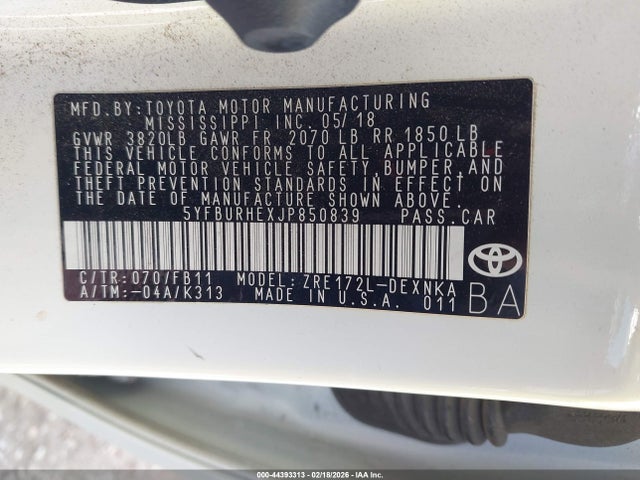 Toyota COROLLA LE 2018 5YFBURHEXJP850839 Image 9