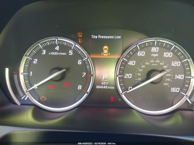 Продажа на аукционе авто 2018 Acura Tlx Tech Pkg, vin: 19UUB2F55JA001815, номер лота: 44393323